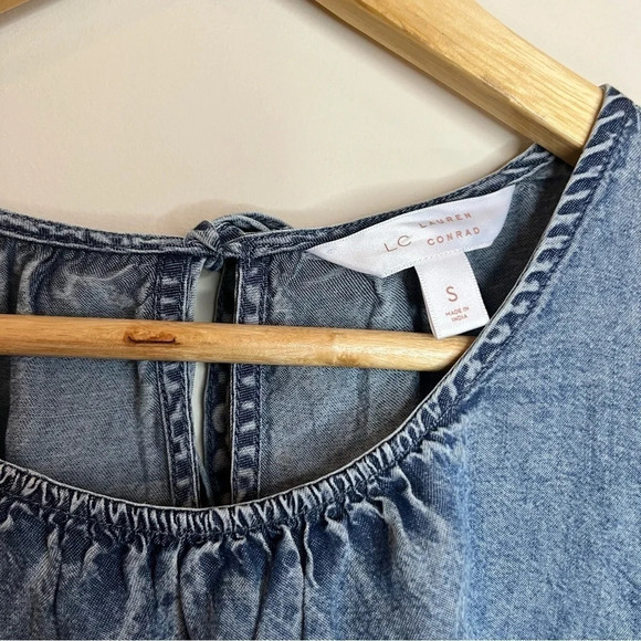 LC LAUREN CONRAD Chambray Floral Embroidered Sleeve Boho Blouse Top - Picture 3 of 7